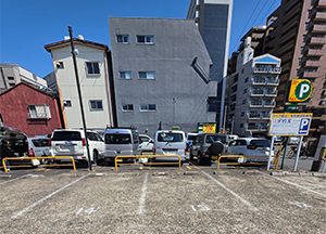 ライブ桜山契約者様駐車場